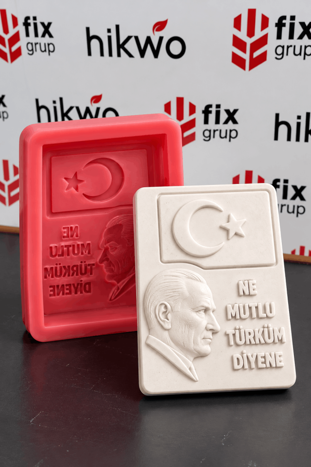 Atatürk ve Ne Mutlu Türküm Diyene Boyama Etkinlik Kalıbı - Taş Tozu Kalıbı T54753